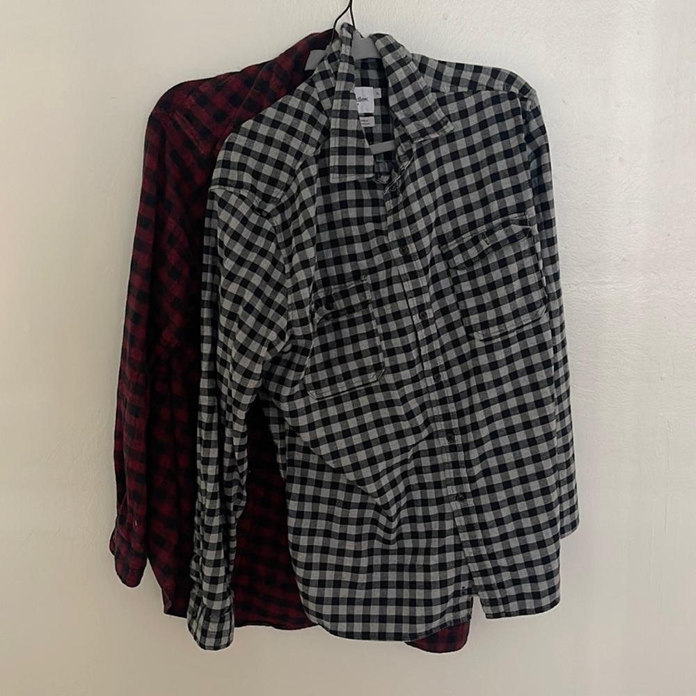 Bundle of 2 goodfellow shirts